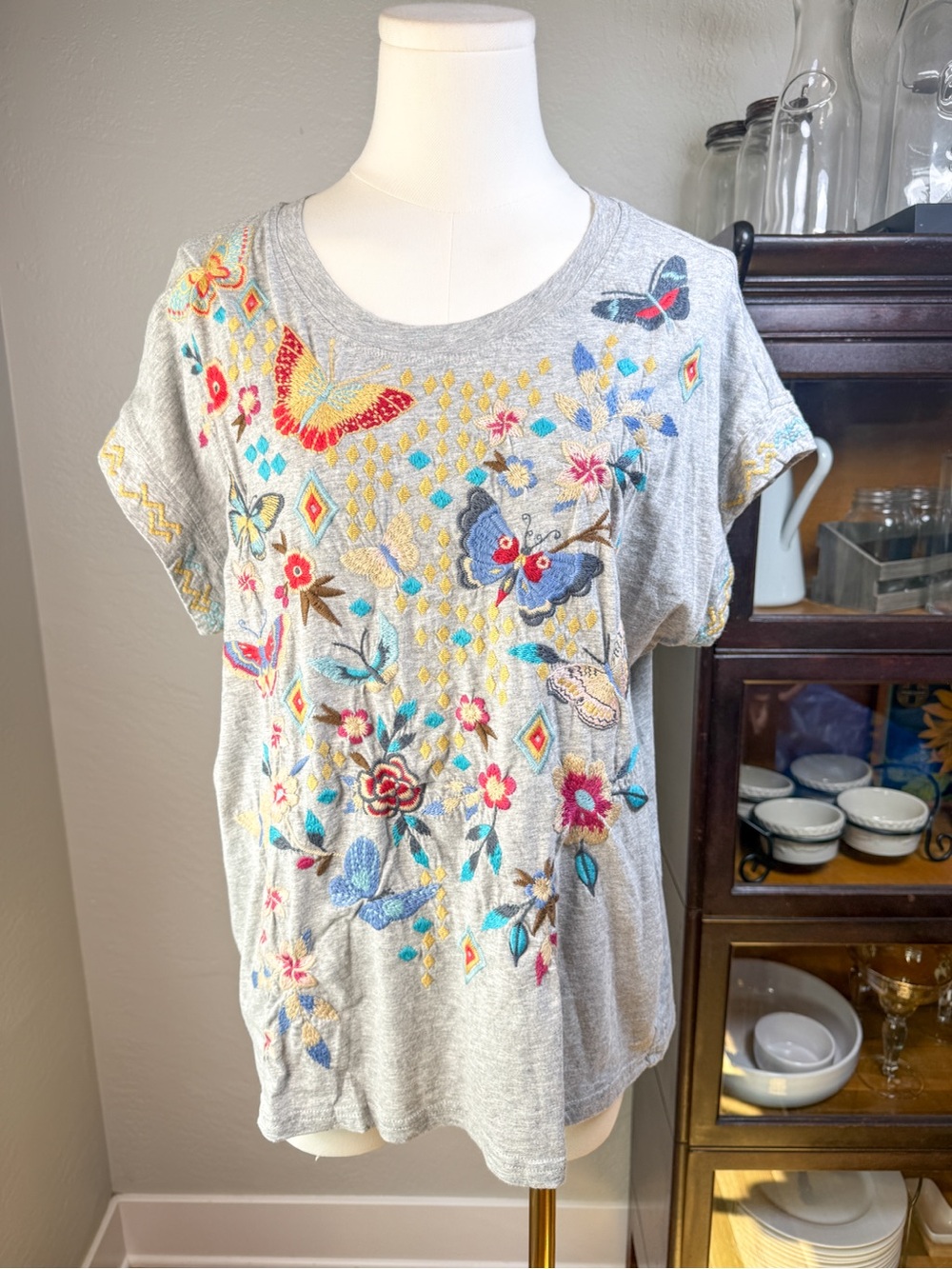 Johnny Was Gray Embroidered Butterfly Floral Dolman Sleeve Top Size M